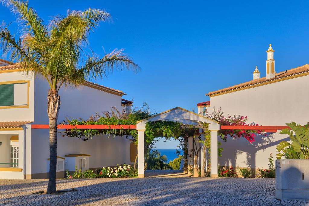Moradias Villas Rufino อัลบูเฟรา ภายนอก รูปภาพ