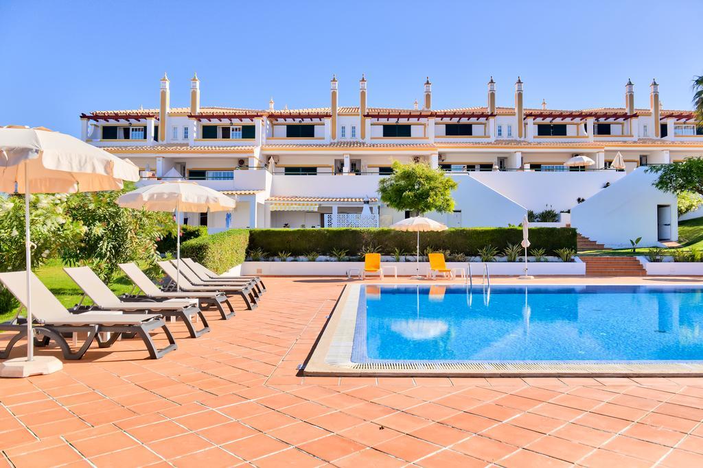 Moradias Villas Rufino อัลบูเฟรา ภายนอก รูปภาพ